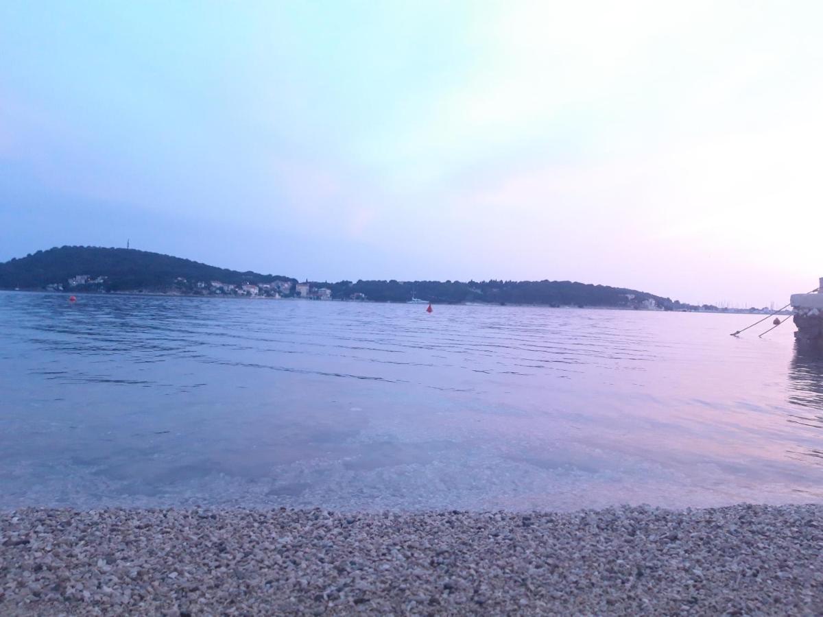 Holiday House Periska Рогозниця Екстер'єр фото